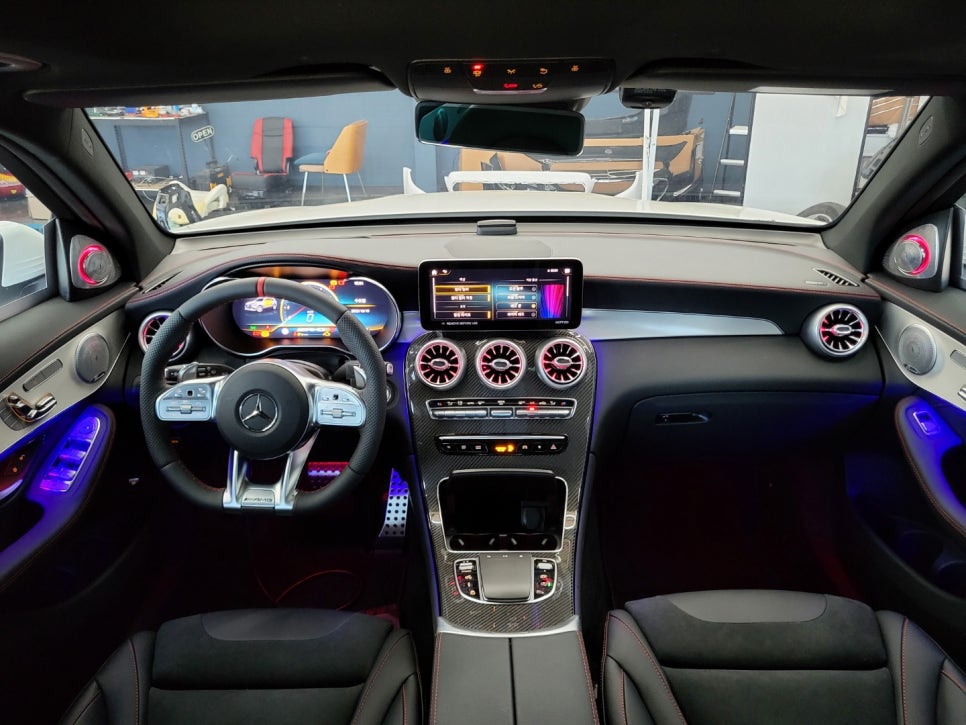 벤츠GLC43amg - 송풍구 엠비언트, 3D 부메스터, 커스텀 amg 카본 핸들