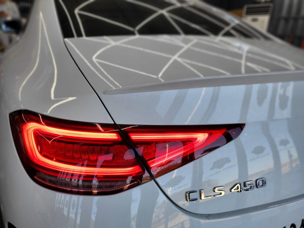 벤츠 CLS450 페리 - 세로그릴, 리얼카본 사이드 미러 커버, AMG 퍼들램프