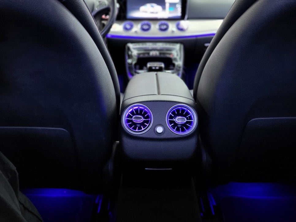 벤츠 E220d - 송풍구 엠비언트
