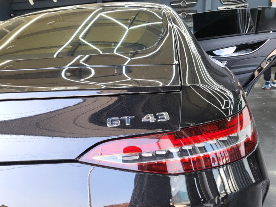벤츠 GT43amg - 레드 컬러 안전벨트 " 레드는 언제나 옳다 ~ "
