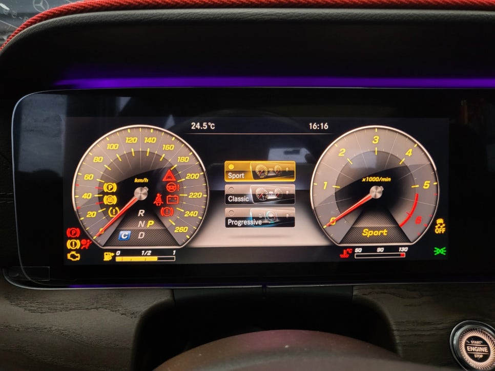 벤츠E220d - ' E클래스 실내 끝판왕 ' 와이드콕핏 , 송풍구 엠비언트, 3D부메스터