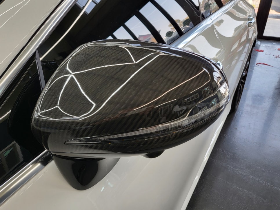 벤츠 CLS450 - 63amg 디퓨저, 카본 스포일러, 카본 사이드미러