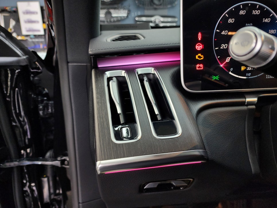 벤츠 W223 S450 - 벤츠 순정 피아노락커트림 & 4D부메스터