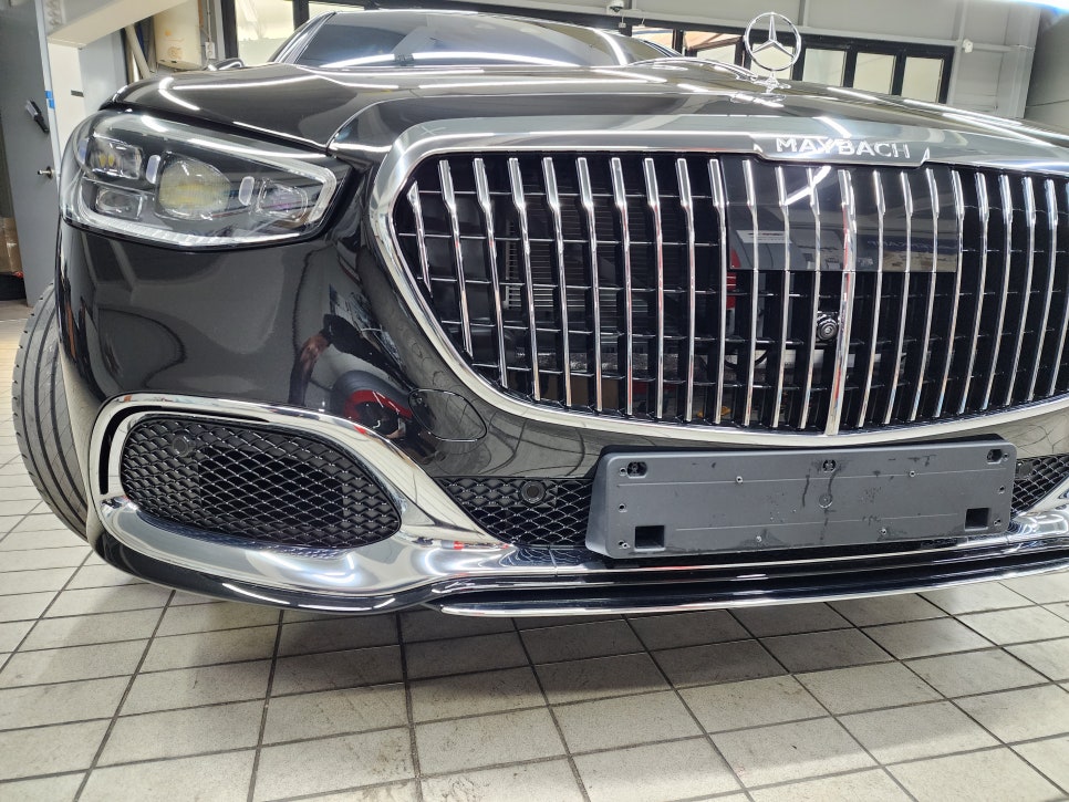 벤츠 S580마이바흐 - S680 하단 크롬 몰딩으로 럭셔리 업그레이드!