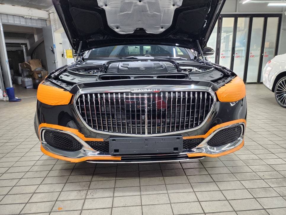 벤츠 S580마이바흐 - S680 하단 크롬 몰딩으로 럭셔리 업그레이드!