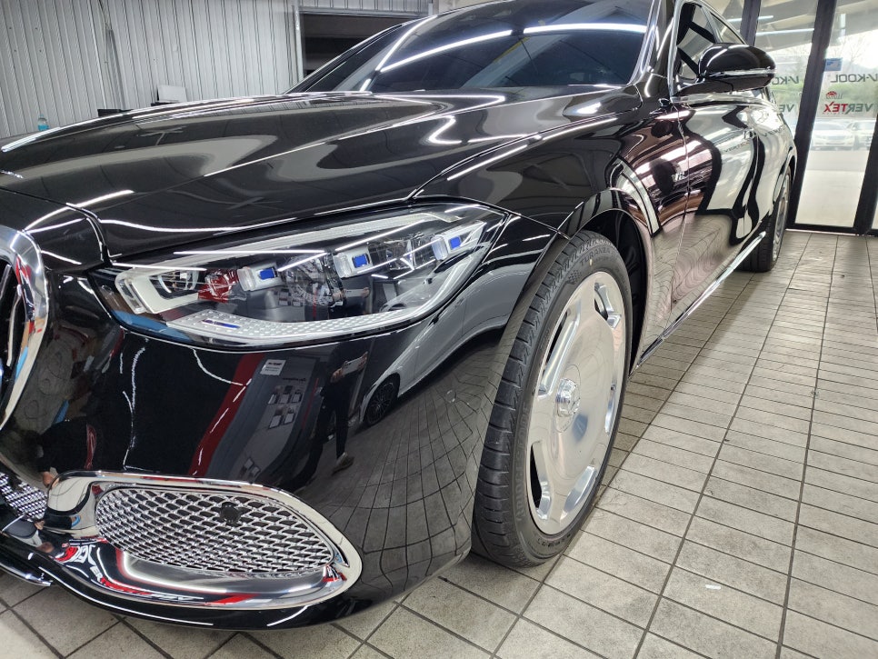 벤츠 S580마이바흐 - S680 하단 크롬 몰딩으로 럭셔리 업그레이드!