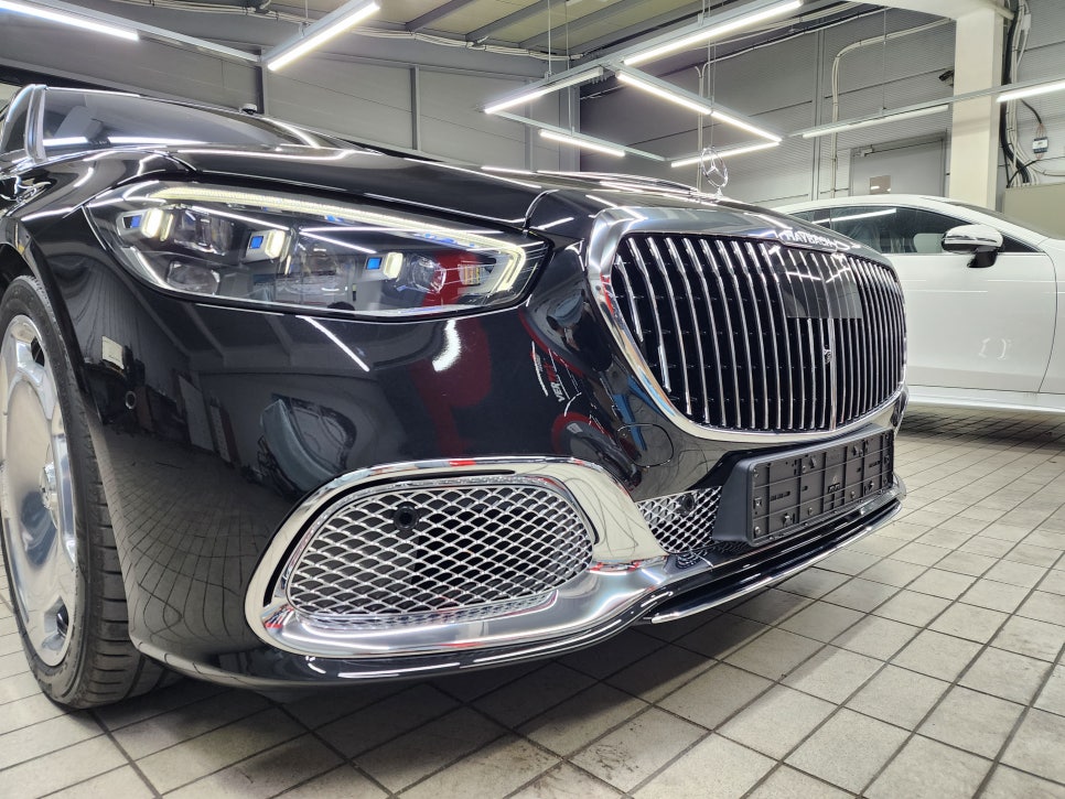 벤츠 S580마이바흐 - S680 하단 크롬 몰딩으로 럭셔리 업그레이드!