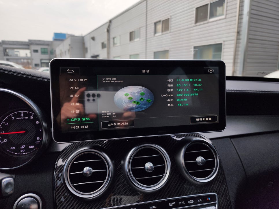 벤츠C63amg -M2c-200a플러스, 12.3인치 모니터 Aux 생성으로 싱크밀림없이!