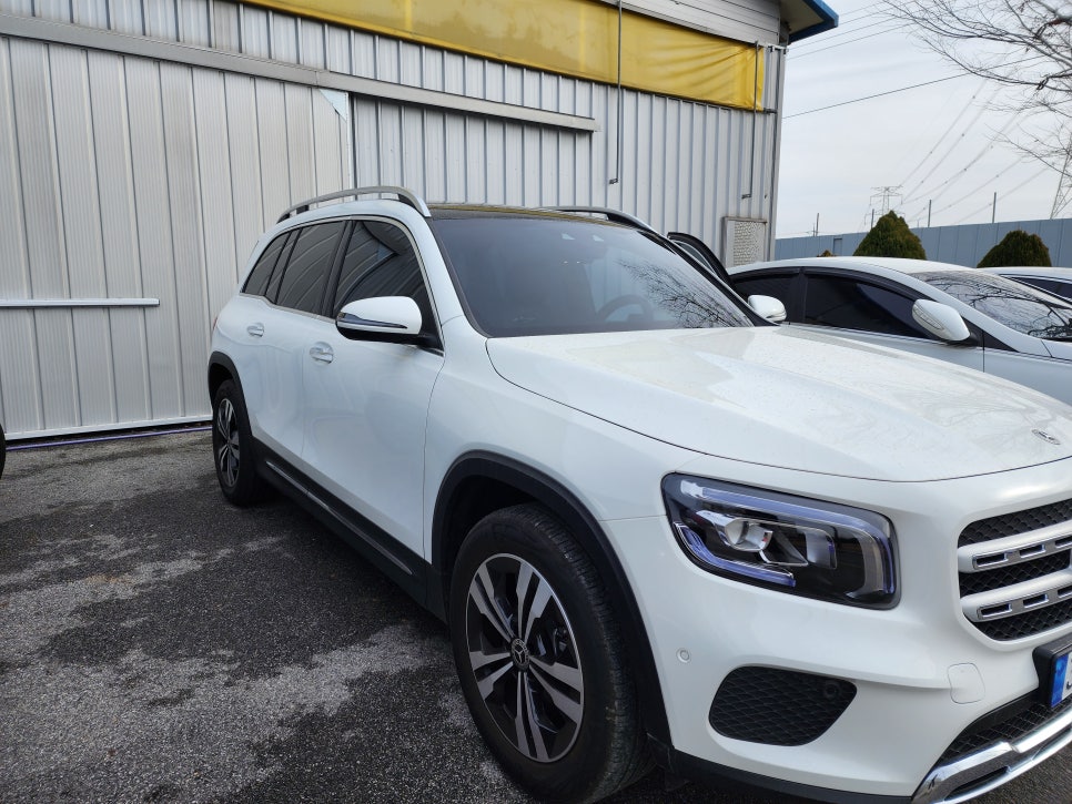 벤츠 GLB200d - 벤츠 순정 전동시트 & 메모리 시트
