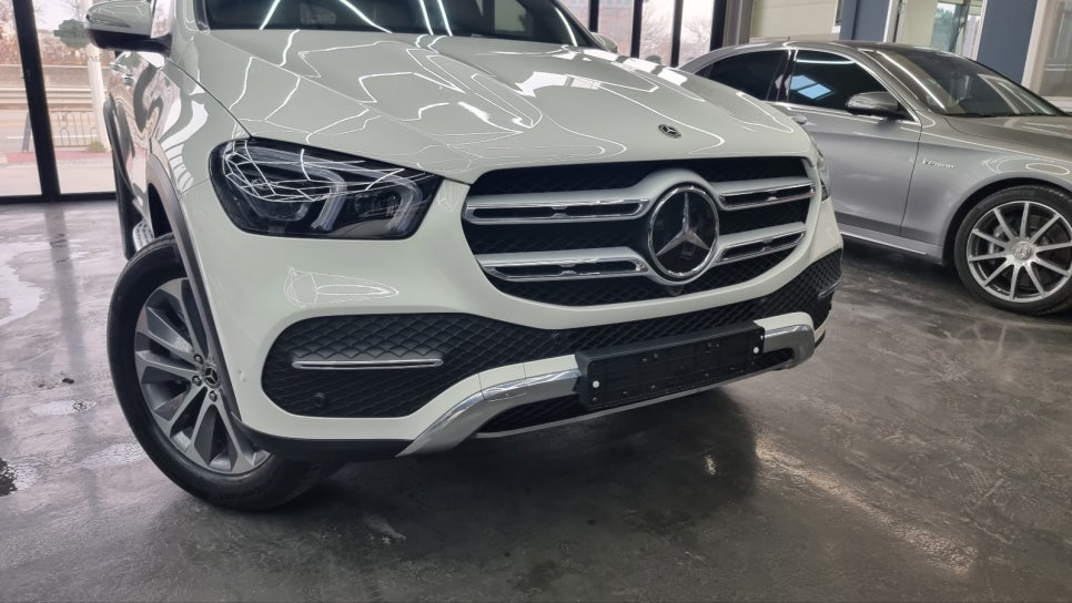 벤츠 GLE300d / GLE400d - 세로그릴 " 동시 2대 시공 "