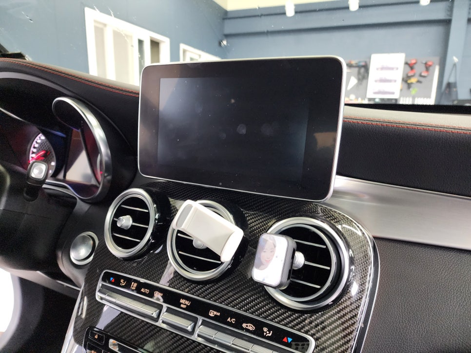 벤츠GLC43amg - M2C-200a 플러스, 12인치 모니터