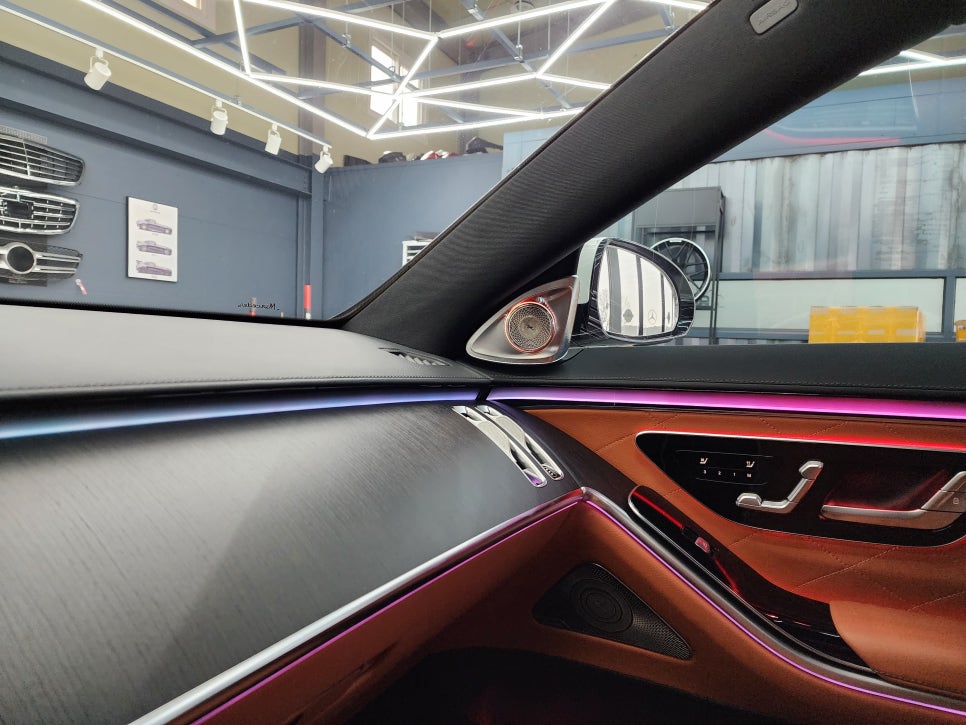 벤츠 S400d - 액티브 엠비언트, 4D 부메스터 " 조화롭고 아름다운 실내 인테리어를 위한 변화 !! "