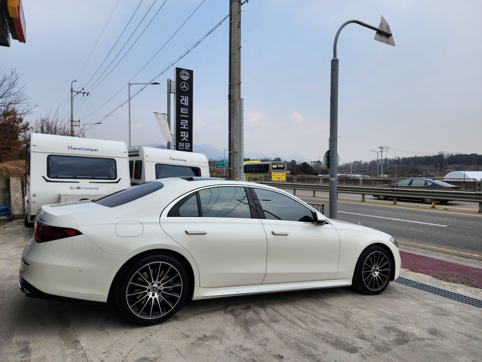 벤츠 S400d - 액티브 엠비언트, 4D 부메스터 " 조화롭고 아름다운 실내 인테리어를 위한 변화 !! "