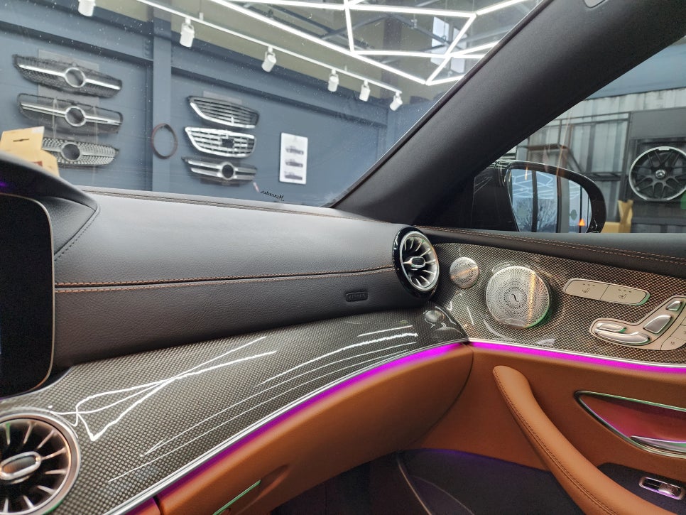 벤츠E400 쿠페 - 송풍구 엠비언트 & 벤츠 순정 엠비언트 /AMG 퍼들램프