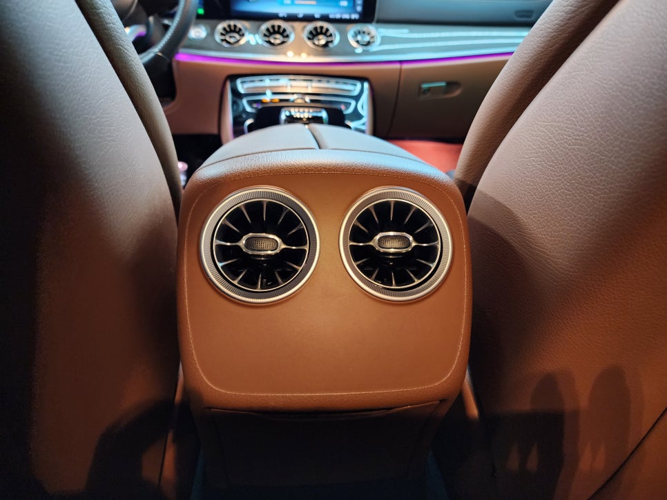 벤츠E400 쿠페 - 송풍구 엠비언트 & 벤츠 순정 엠비언트 /AMG 퍼들램프