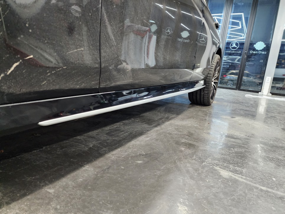 벤츠E300 - 63amg 리어 범퍼, 사이드 스텝, 63amg 퍼포먼스 휠, 컬러 안전벨트로 AMG 감성 업그레이드 !!!