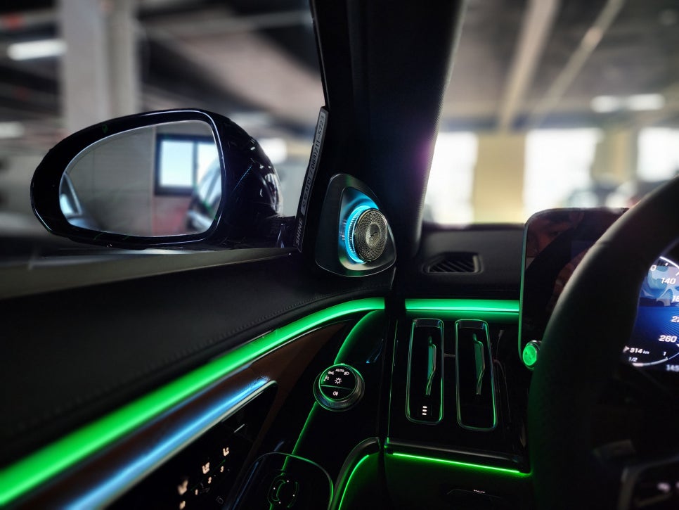 벤츠 S500 - 4D 부메스터 시공으로 오디오의 품격도 업그레이드 !!
