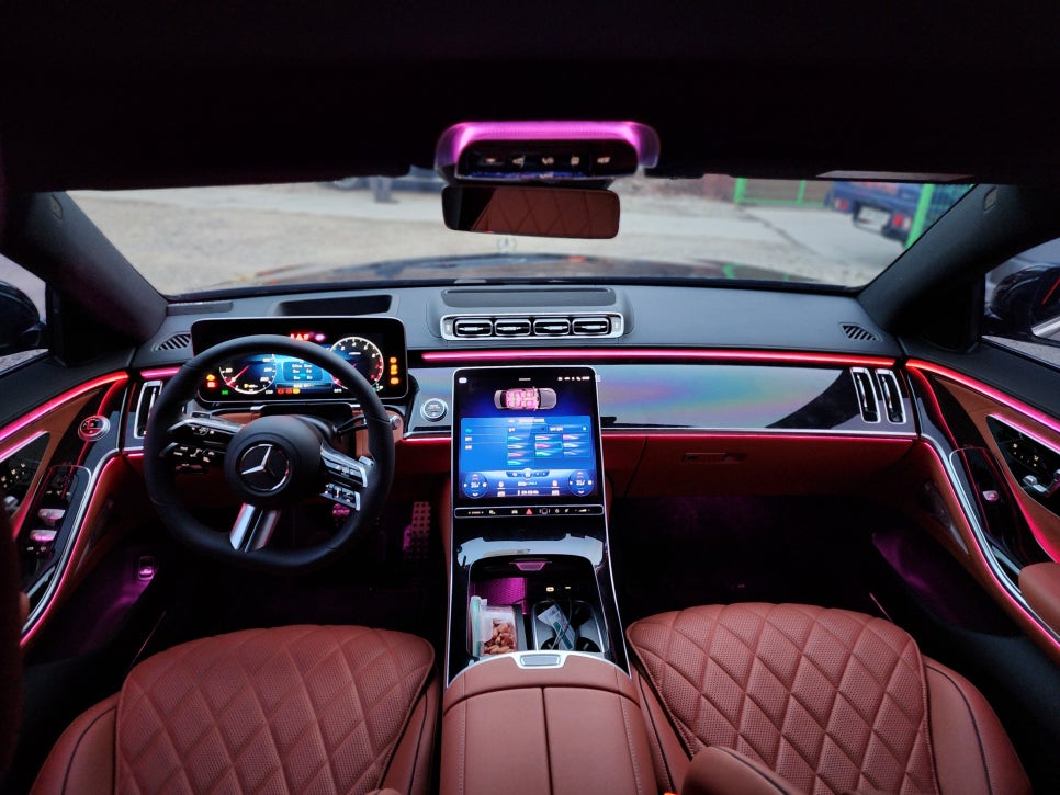 벤츠 S500 - 액티브 엠비언트로 화려하게~