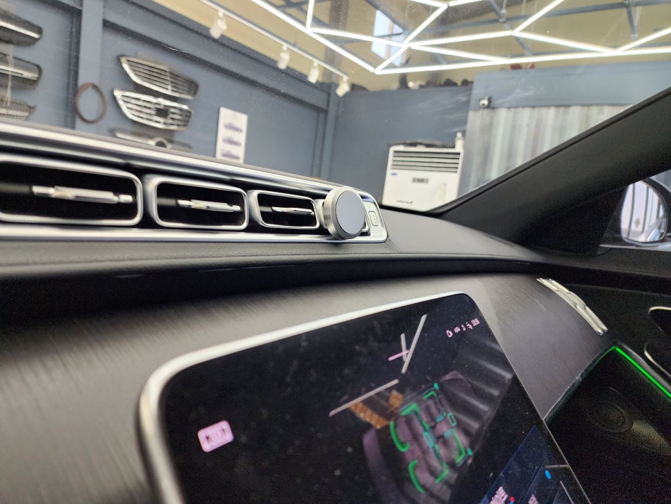 벤츠 S400 - 역시 액티브 엠비언트 & 4D 부메스터를 시공해야 S클래스지 !!!
