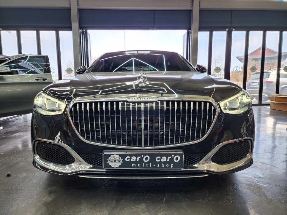 벤츠 S580 마이바흐 - 크롬 하단 몰딩 / 4D 부메스터 시공