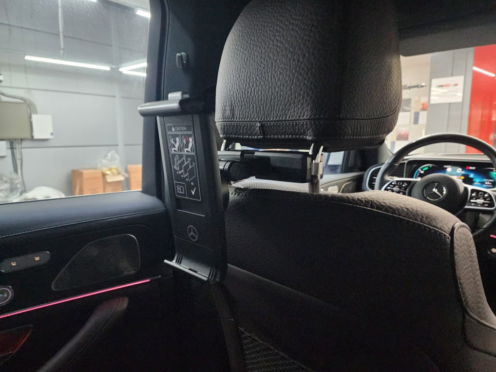벤츠 GLS400d - 리어 모니터 " 카컴 x 10 " 즐거운 벤츠생활~