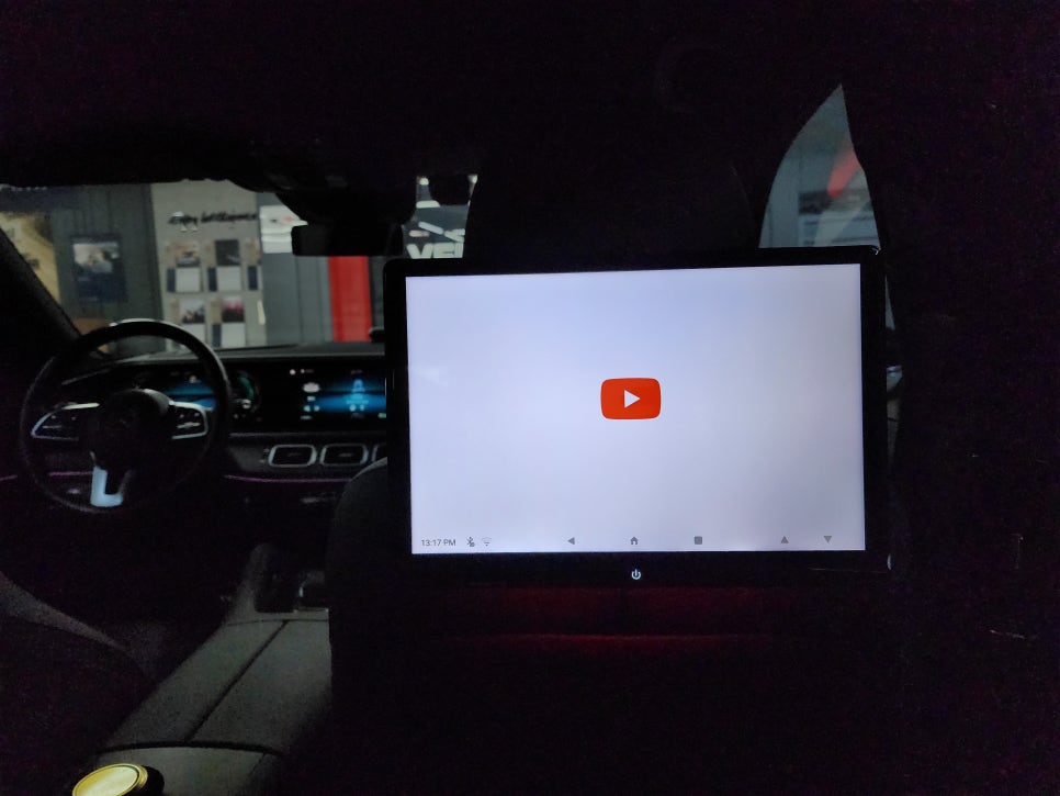 벤츠 GLS400d - 리어 모니터 " 카컴 x 10 " 즐거운 벤츠생활~
