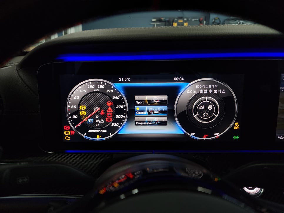 벤츠 E300 - AMG 커스텀 핸들 교체 및 순정 열선 적용 / lwc 시계 교체 및 AMG 프로그래밍