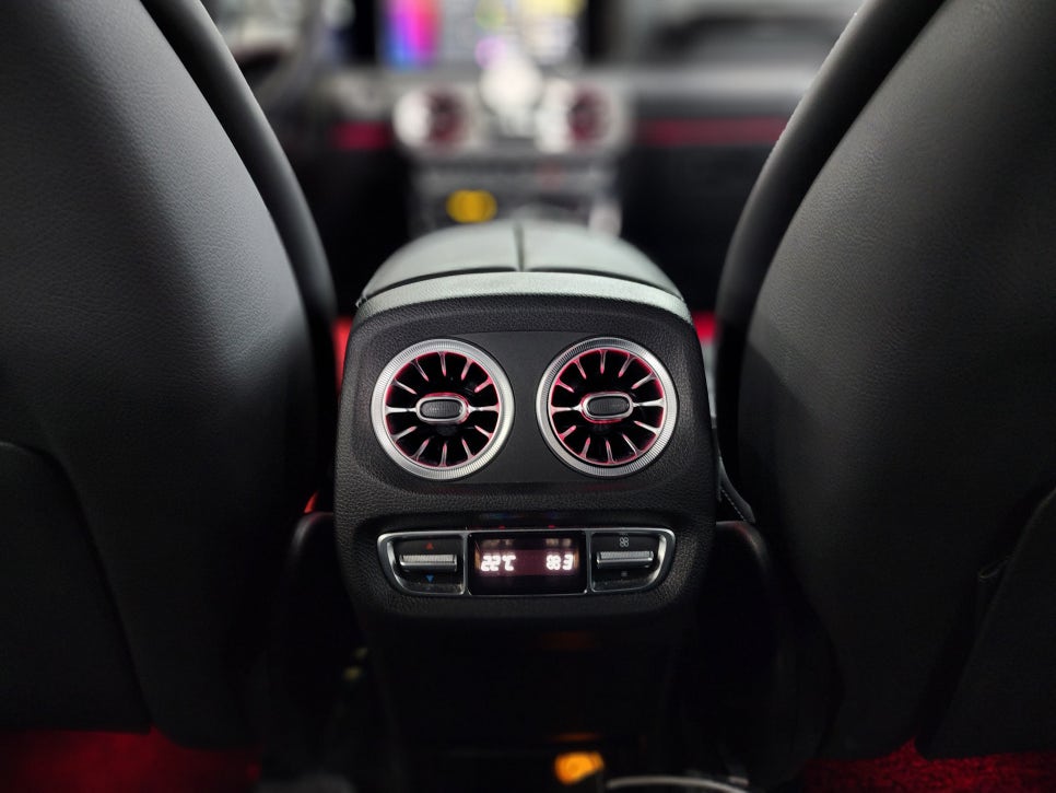 벤츠 G63amg - 송풍구 엠비언트 "지바겐도 참을 수 없는 송풍구 엠비언트 !! "