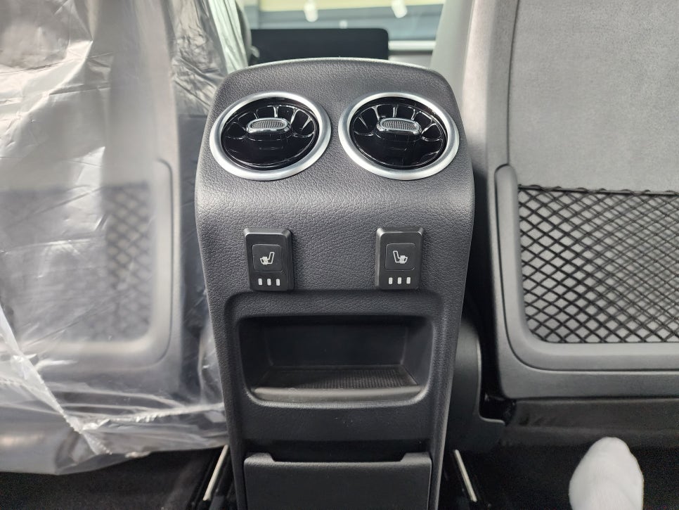 벤츠 EQB - 2열 열선시트 & 핸들 열선 " 따뜻한 겨울나기 미리 준비하세요 !! "