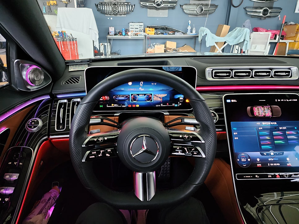 벤츠 S400d- 피아노락커트림, 액티브엠비언트, 4D 부메스터 '애프터 제품 시공이지만 고퀄리티 !! '