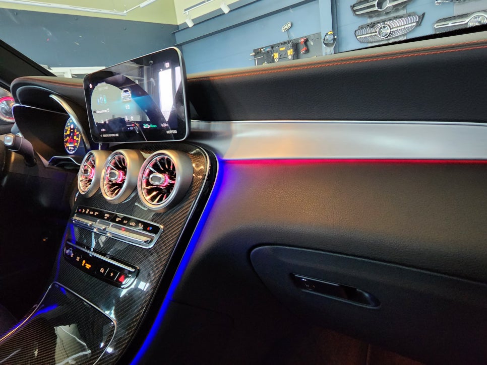 벤츠 GLC43amg - 송풍구 . 3d 부메스터 . 데시보드 엠비언트