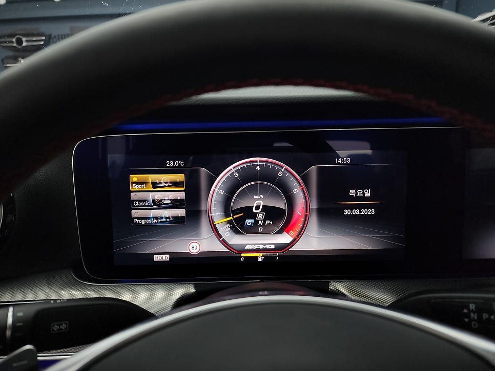 벤츠 E300 - 송풍구 엠비언트 & AMG 프로그래밍 "감각적인 실내 인테리어~~~ "