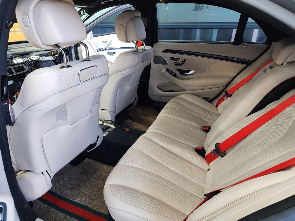 벤츠S63amg - 실내커스텀 가죽염색 베이지컬러로 변신 " 가죽 교체 없이 시트 꾸미기 !! "