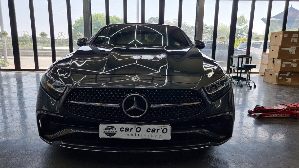 벤츠 CLS300d - 정품 어라운드뷰 " 좁은 골목길 주행도 주차도 쉽게~~ 할 수 있어요. "