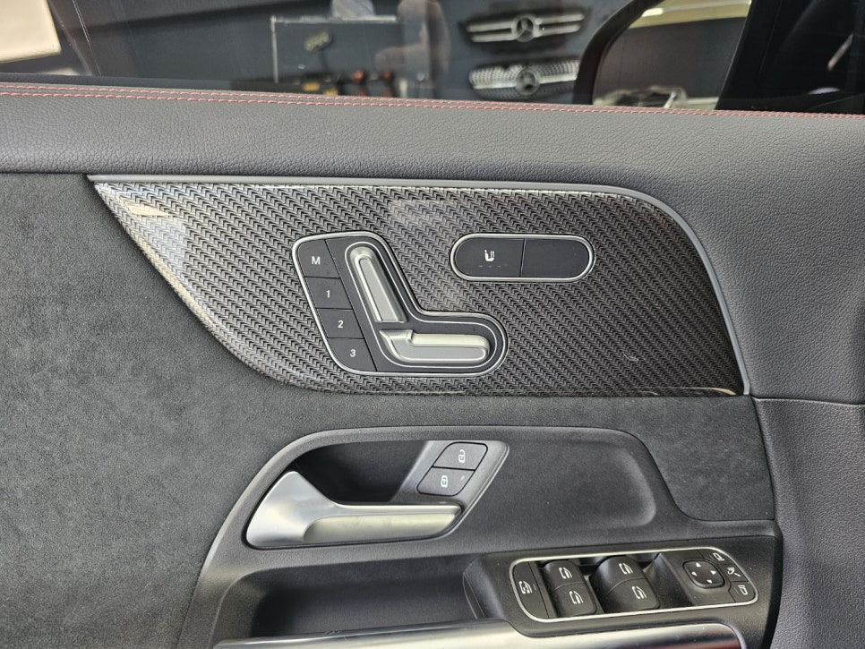 벤츠 Gla250 - 통풍시트 " 통풍시트 시공의 계절이 다가오고 있어요."