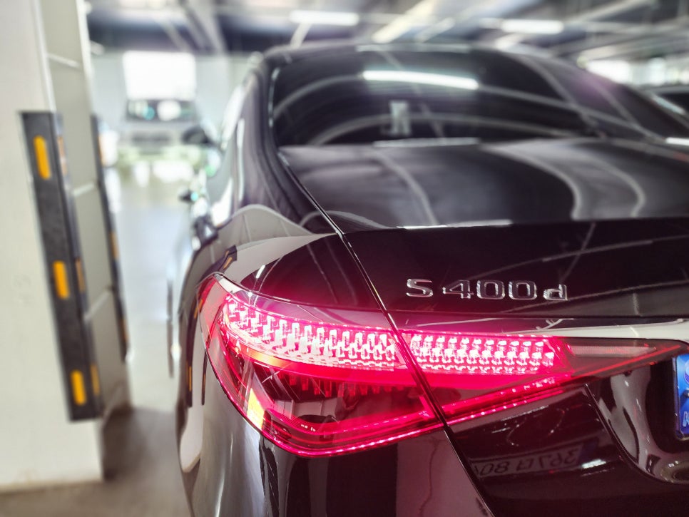 벤츠 S400d - 액티브엠비언트 " S클래스에 빠질수 없는 액티브 엠비언트 !!! "