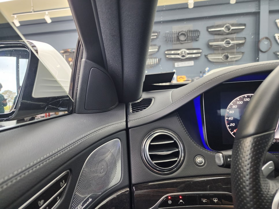 벤츠 S350d - 3d부메스터(하이클라스) & 송풍구엠비언트(애프터)