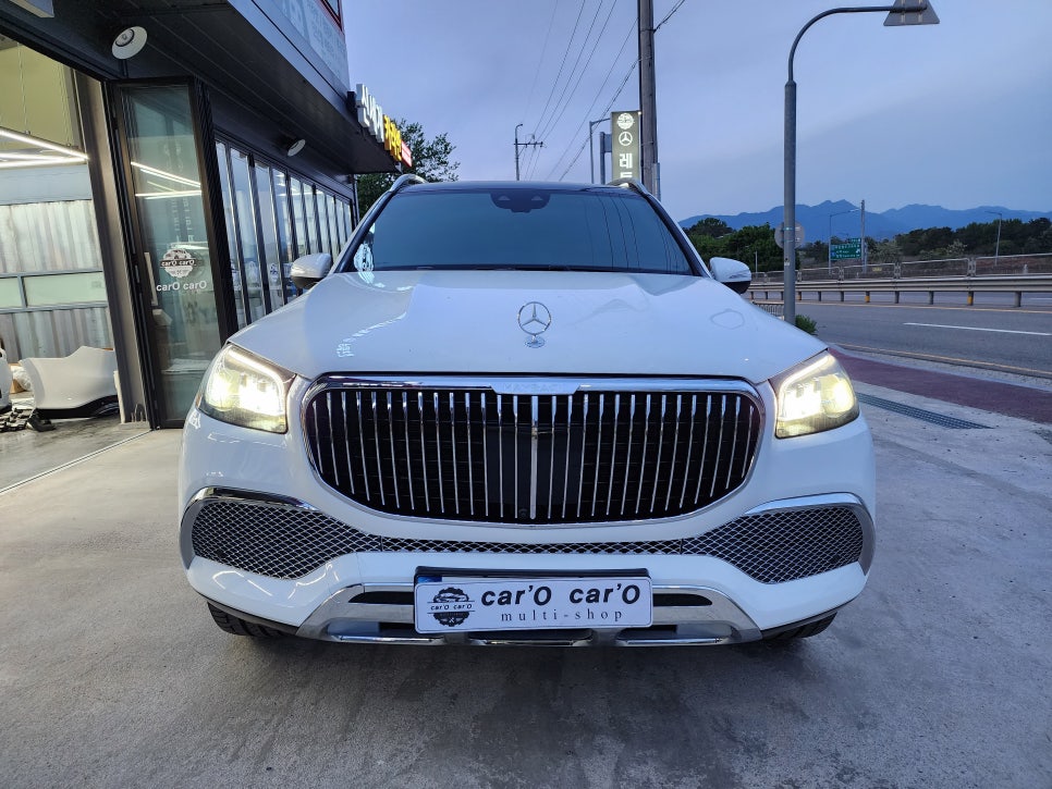 벤츠 Gls400d 마이바흐 - gls600 바디킷마이바흐 & 22인치 휠마이바흐 & 전동사이드스탭