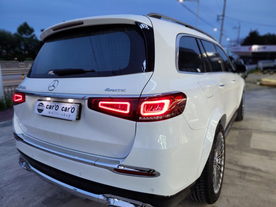 벤츠 Gls400d 마이바흐 - gls600 바디킷마이바흐 & 22인치 휠마이바흐 & 전동사이드스탭