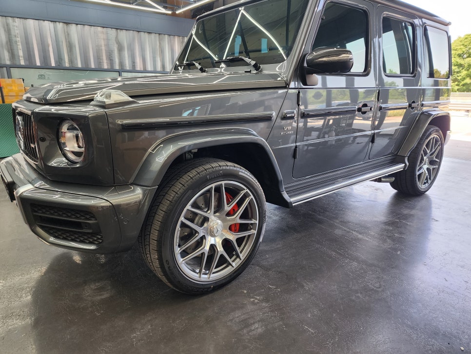 벤츠G63amg - 전동 사이드스텝 시공으로 편리한 벤츠 생활 !!!