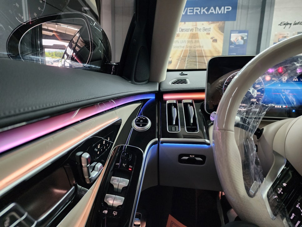 벤츠 S500 - 신차 출고 전 필수 시공 "액티브 엠비언트"