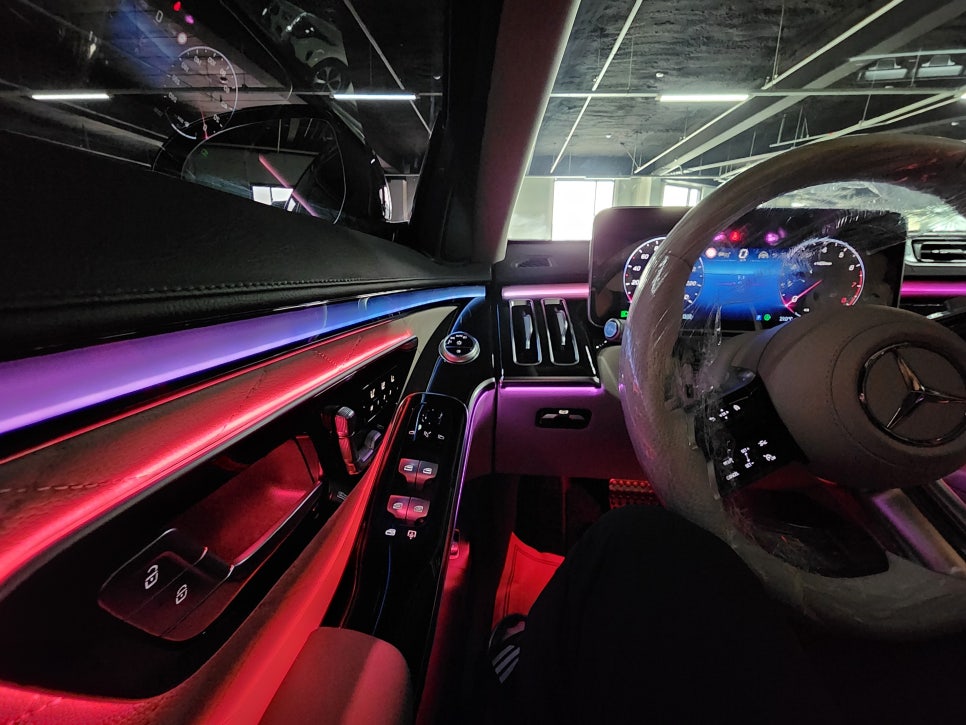 벤츠 S500 - 신차 출고 전 필수 시공 "액티브 엠비언트"
