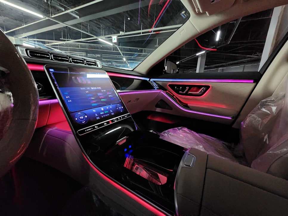 벤츠 S500 - 신차 출고 전 필수 시공 "액티브 엠비언트"