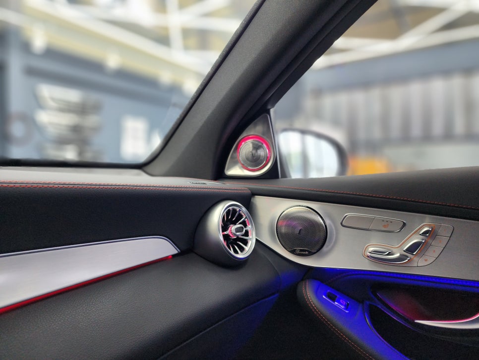 벤츠 Glc43amg - 송풍구, 3d부메스터, 데시보드 엠비언트