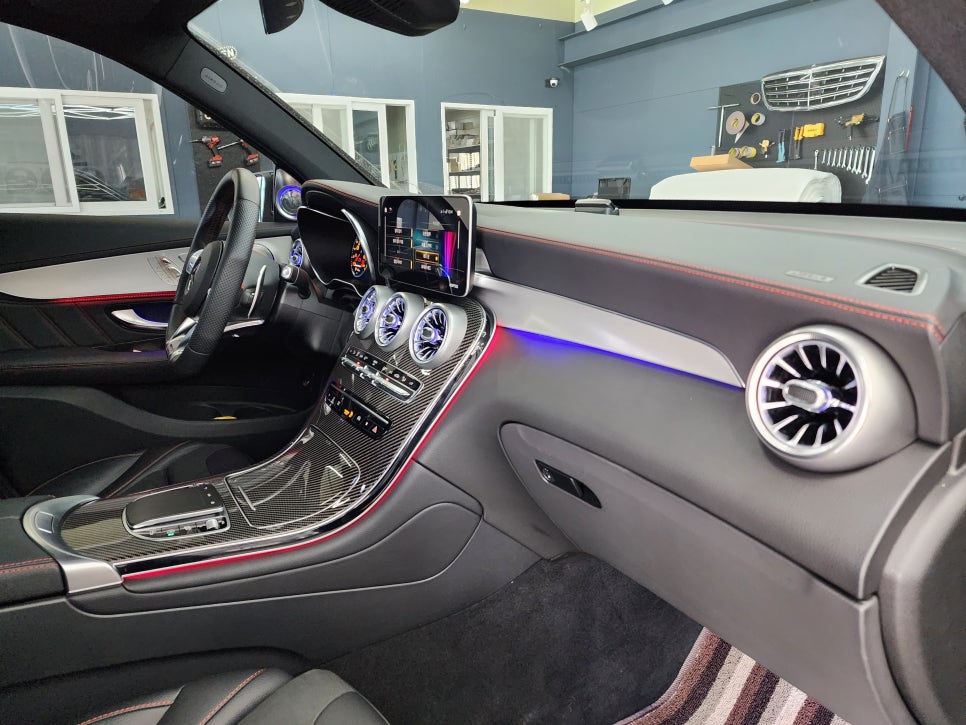 벤츠 Glc43amg - 송풍구, 3d부메스터, 데시보드 엠비언트