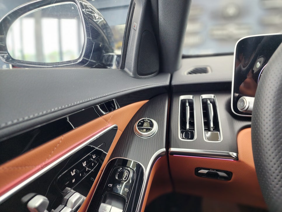 벤츠 S400d - 액티브 엠비언트 & 4D 부메스터 시공