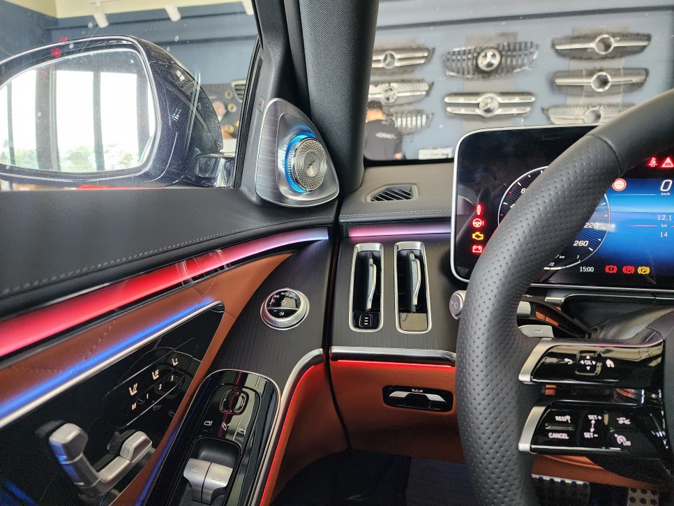 벤츠 S400d - 액티브 엠비언트 & 4D 부메스터 시공