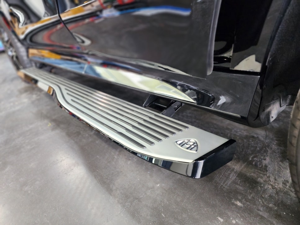 벤츠 GLS580 - 마이바흐 전동 사이드 스텝