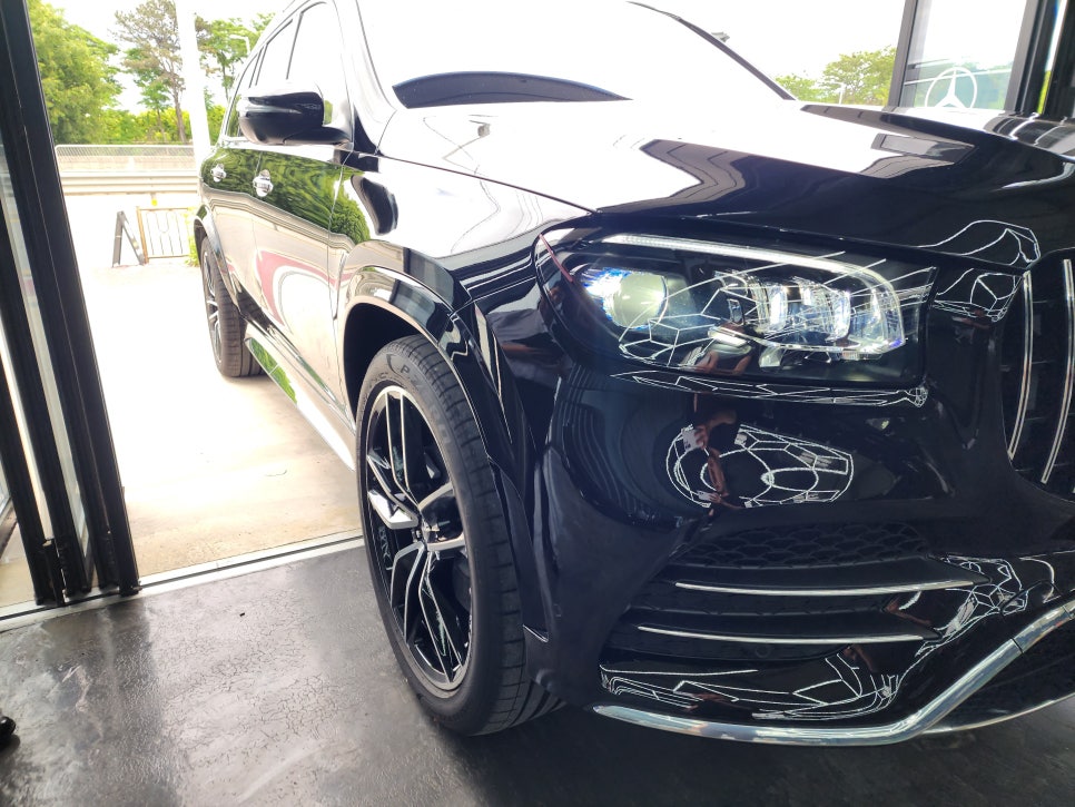 벤츠 GLS580 - 마이바흐 전동 사이드 스텝