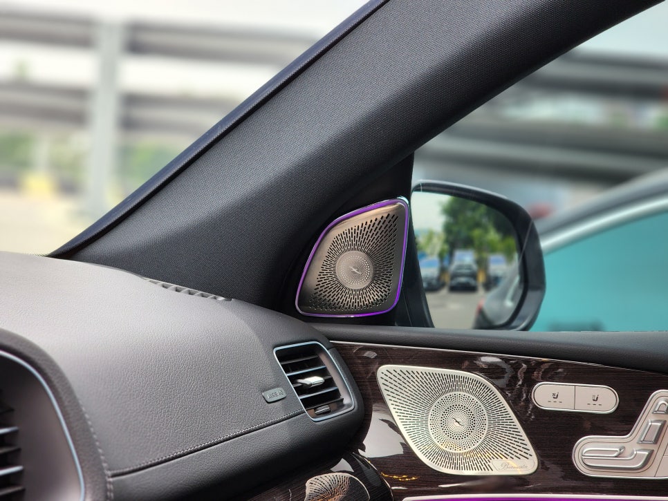 벤츠 Gle400d - 세로그릴, 리어 스포일러, 부메스터엠비언트